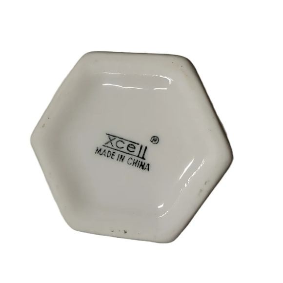 XCell White Ceramic farmhouse style Oil Or Vinegar Cruet Mini Pitcher 6 in. - Picture 7 of 8